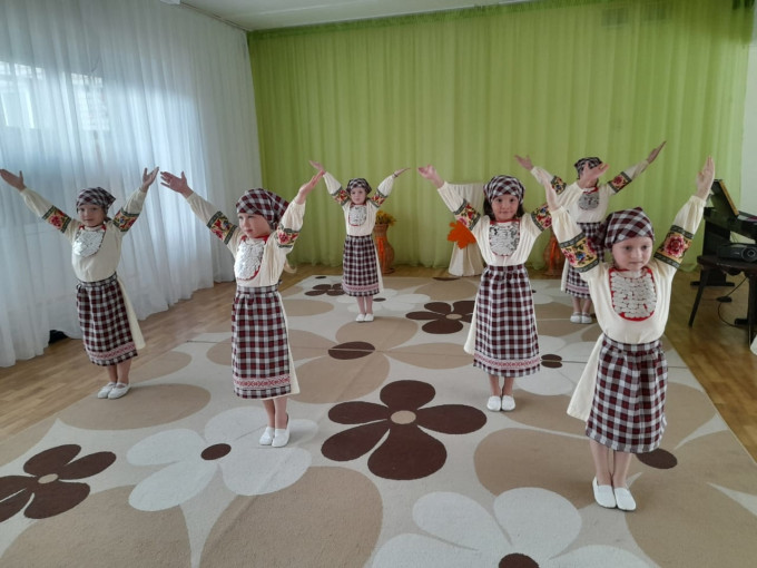 День национального костюма День национального костюма.